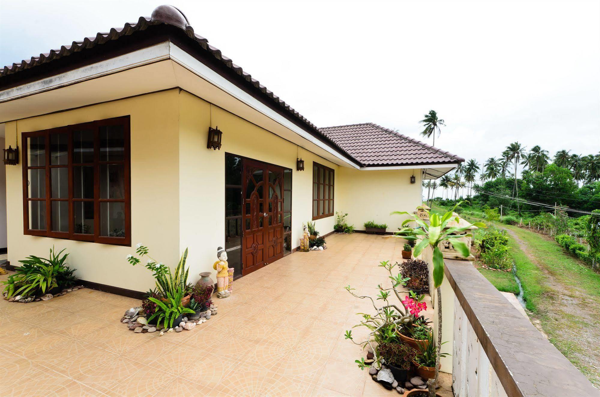 Sananwan Beach B&B Bang Saphan Noi Bagian luar foto