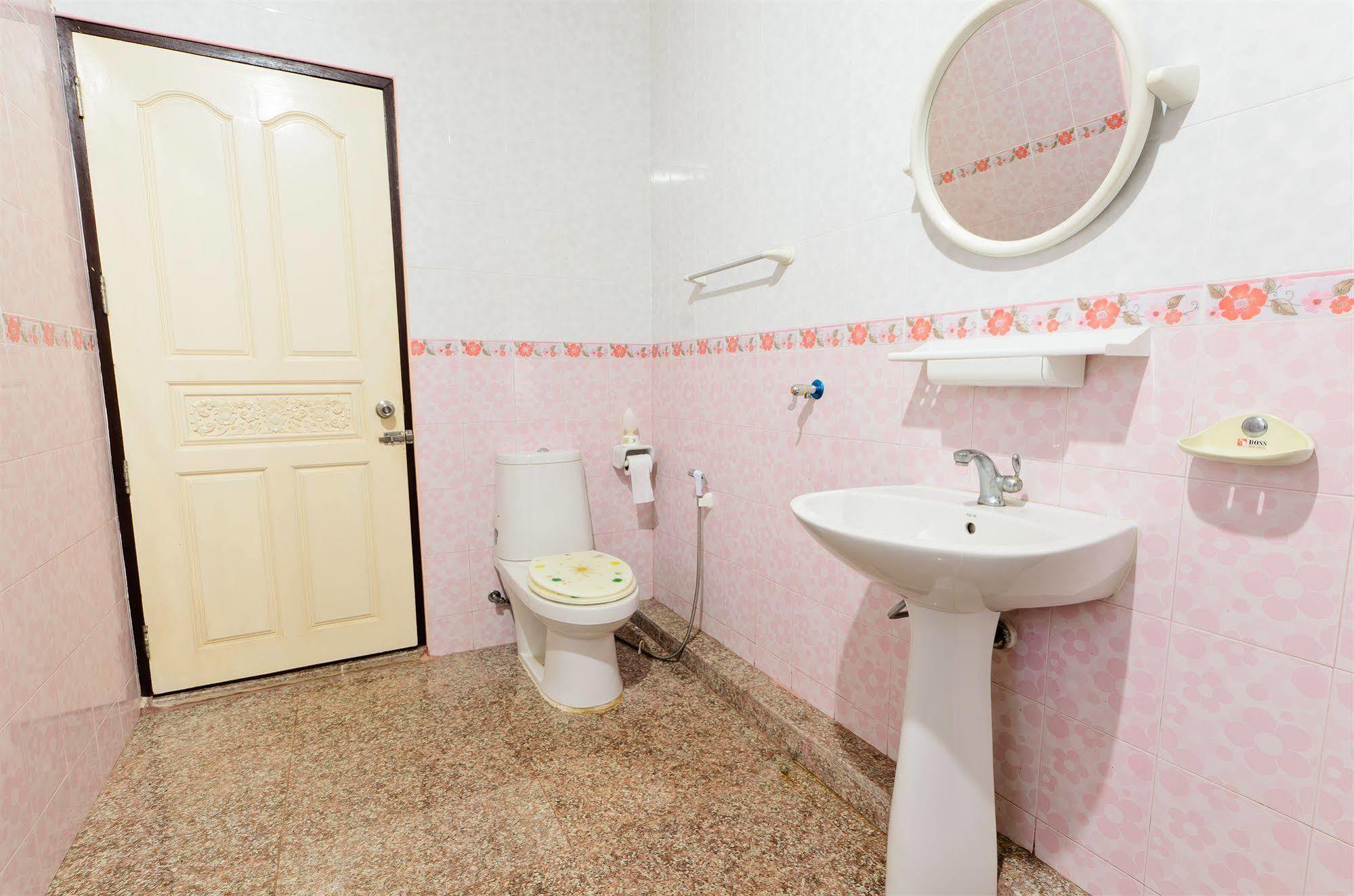 Sananwan Beach B&B Bang Saphan Noi Bagian luar foto