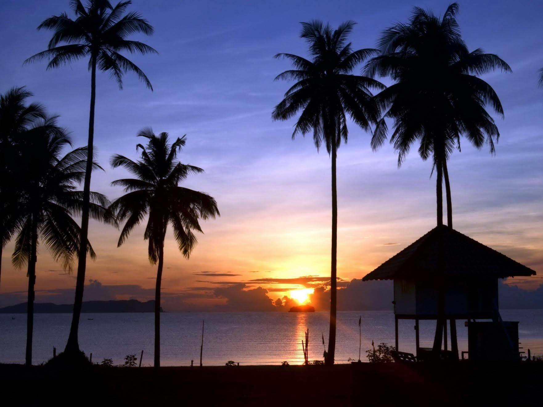 Sananwan Beach B&B Bang Saphan Noi Bagian luar foto